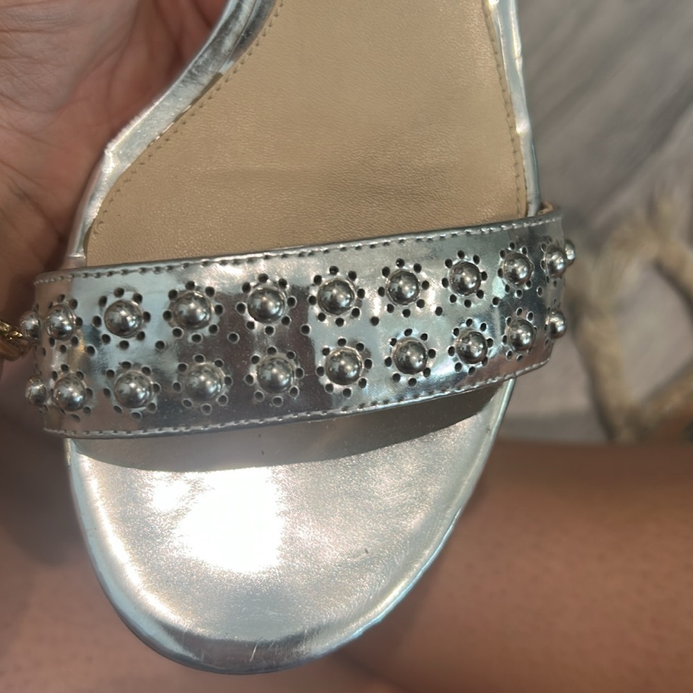 Brian Atwood Kendyll Silver Studded Low Heel Sandals Sz 6.5 - Picture 14 of 15